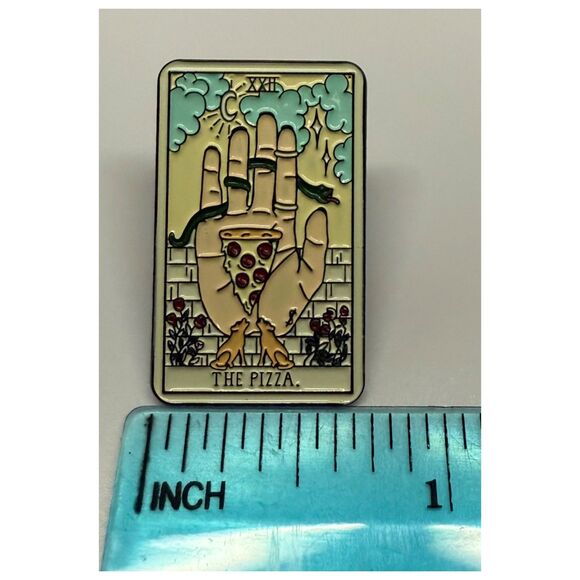Enamel Pin Tarot The Pizza 22 Oracle Card Brooch - Picture 2 of 3